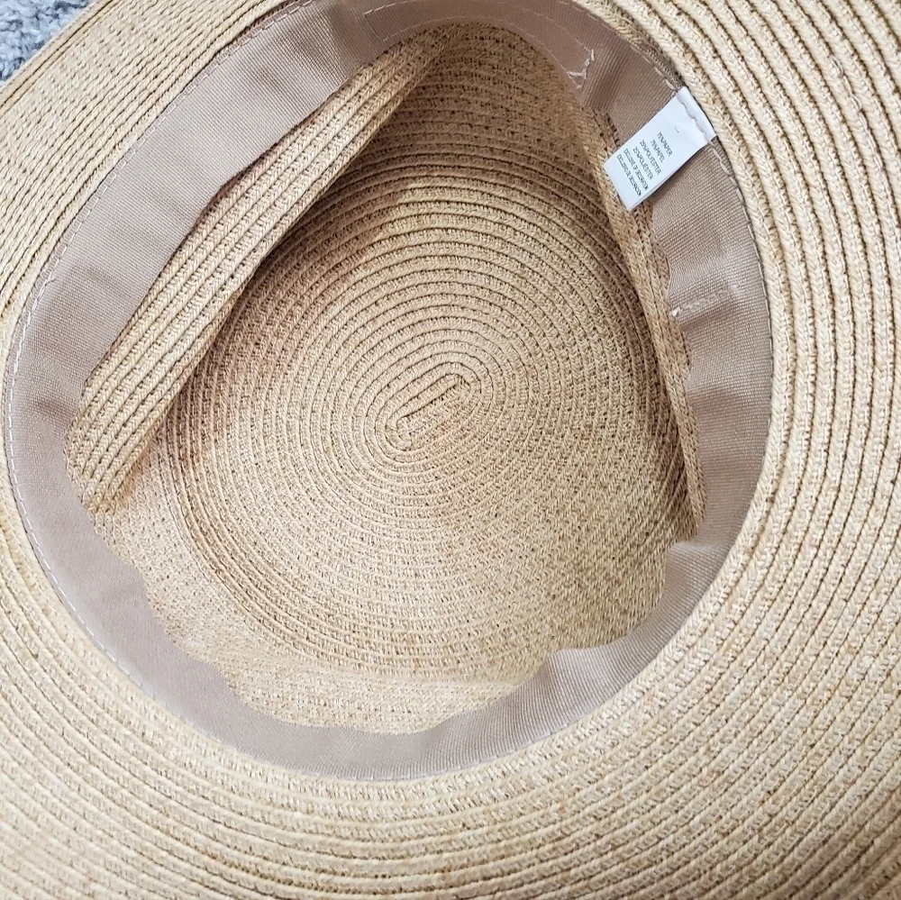 Simplistic Straw Style Hat with Minimal Black Bow